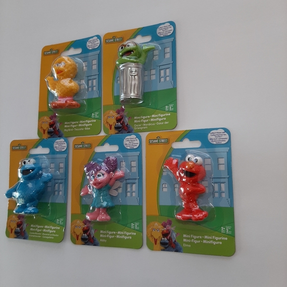 Sesame Street Mini Figures Lot of 5 Big Bird Elmo Cookie Monster Abby Cadabby - Picture 2 of 11